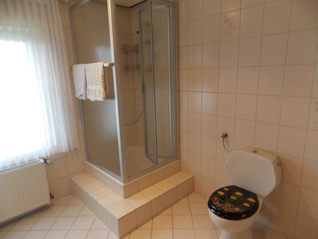Ferienwohnung Inge Blum Müllenbach 外观 照片